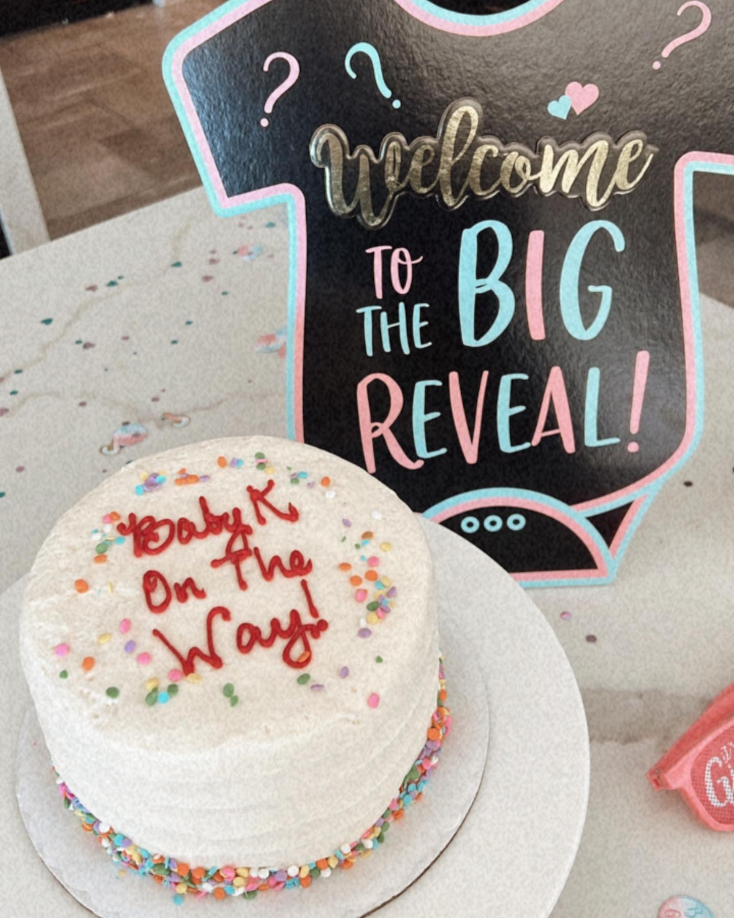 Baby K is on the way gender reveal cake from @mekkied