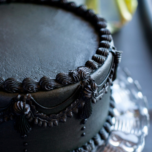 Black Vintage Cake